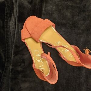 Coral Its Sugar Heels